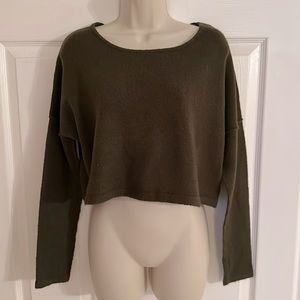 Women’s crop sweater